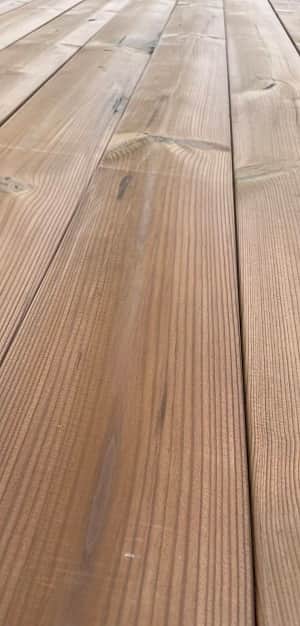 Lame de terrasse Thermo Sosna SMOOTH 26×140, classe AB – AlgaWood