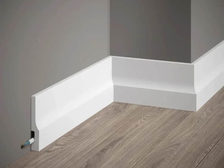 Plinthe Premium QS009P