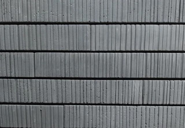 Long vertical facade tiles G.01